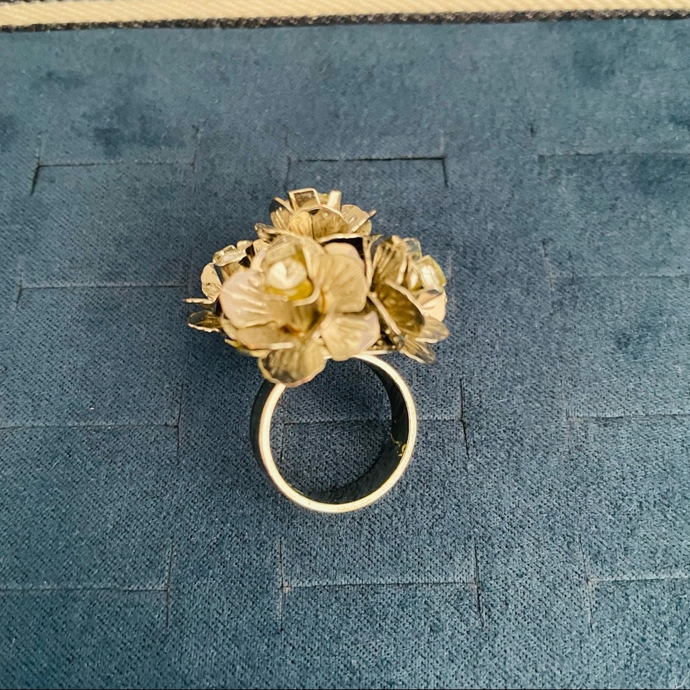 Cocktail ring